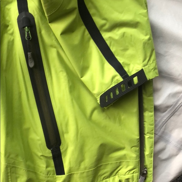 Neon Green Running Jacket with Hood - Picture 10 of 11